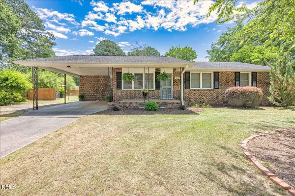 416 E Griswold Street, Selma, NC 27576