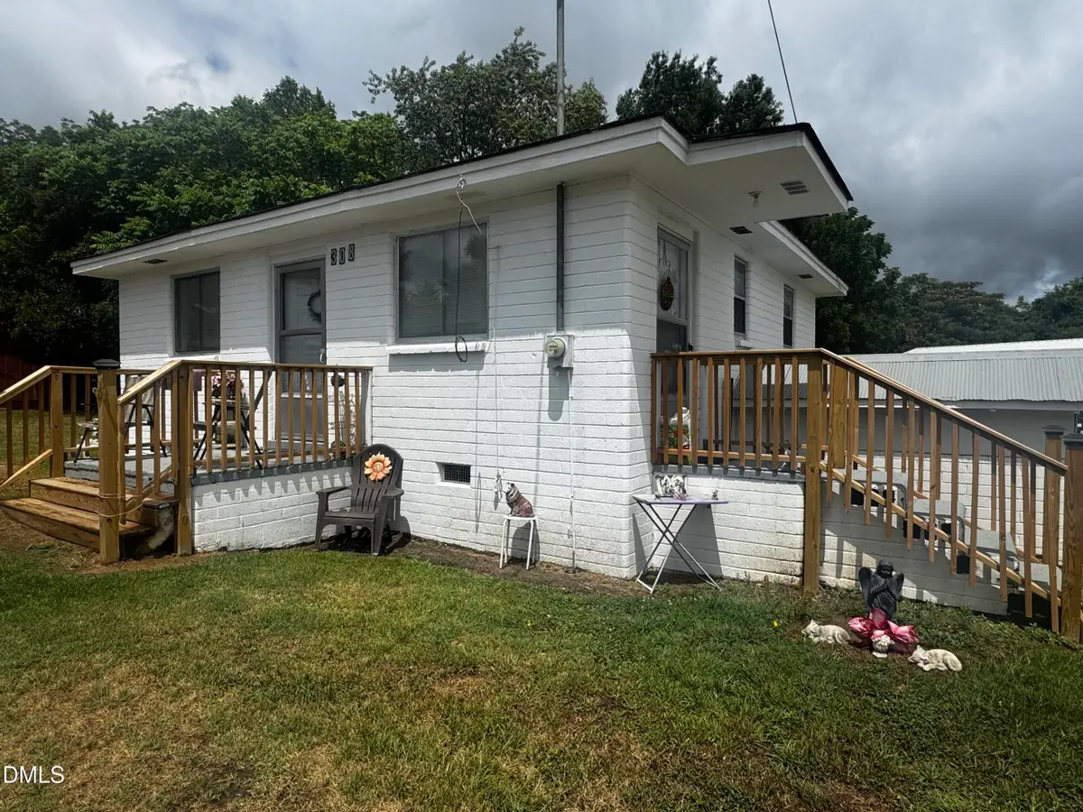 308 U.s. Hwy 301, Four Oaks, NC 27524 - #1
