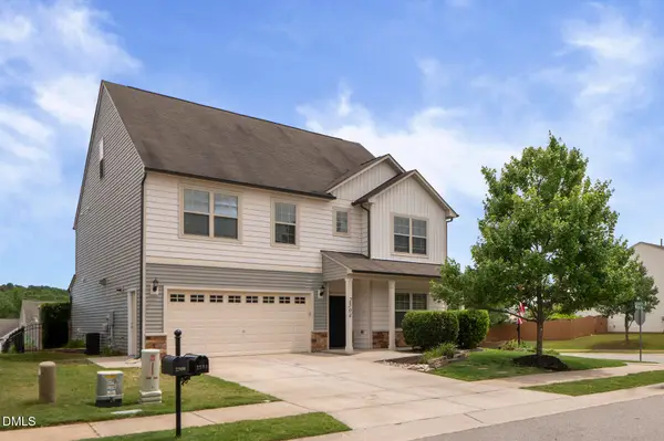 2504 Averon Drive, Fuquay Varina, NC 27526