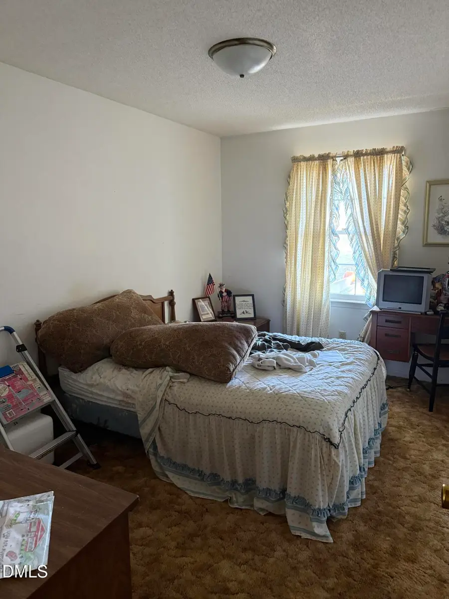 2579 Nc Highway 42, Goldston, NC 27252 - #2
