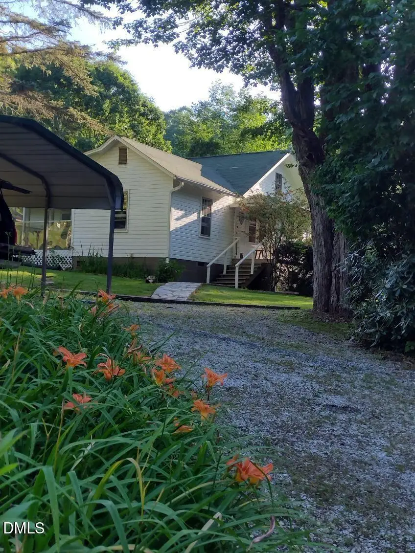 659 Chestnut Grove Road, Spruce Pine, NC 28777 - #3