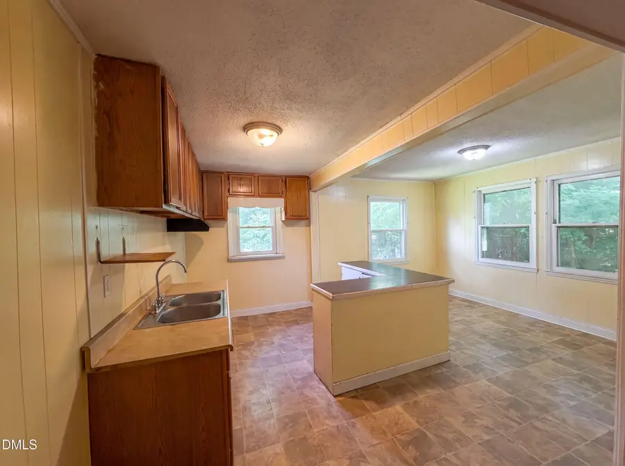 621 Mciver Street, Sanford, NC 27330 - #2