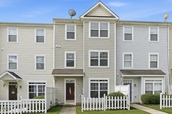 8620 Neuse Club Lane, Raleigh, NC 27616