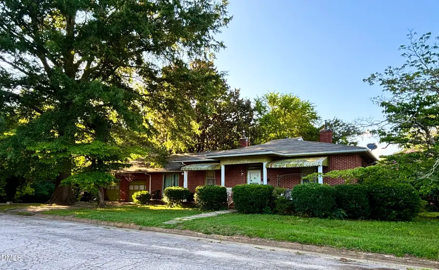 114 College Street, Warrenton, NC 27589 - #2