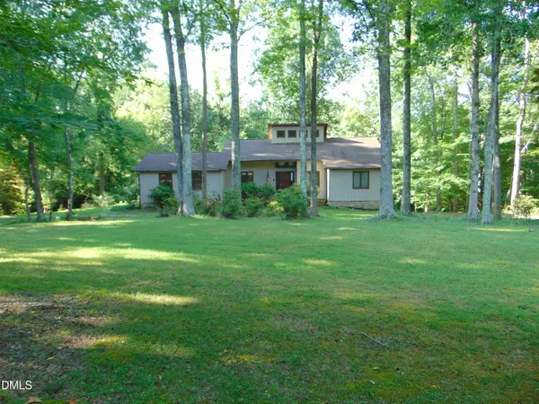 694 Country Lane, Pelham, NC 27311
