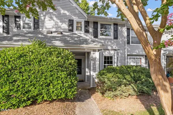 104 Sir Richard Lane, Chapel Hill, NC 27517