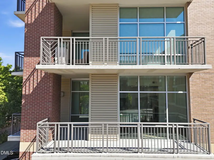 140 W Franklin Street, Chapel Hill, NC 27516 - #2