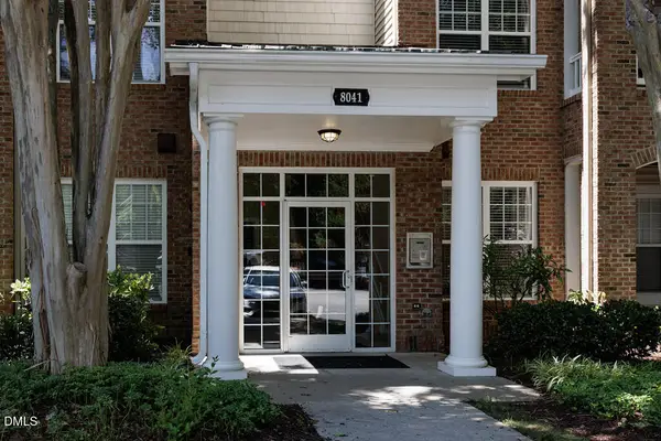 8041 Allyns Landing Way, Raleigh, NC 27615