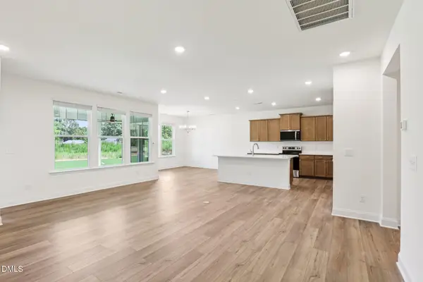 544 Hipwood Drive, Zebulon, NC 27597