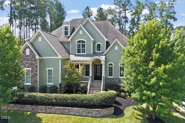 105 Beacon Hollow Place, Cary, NC 27519