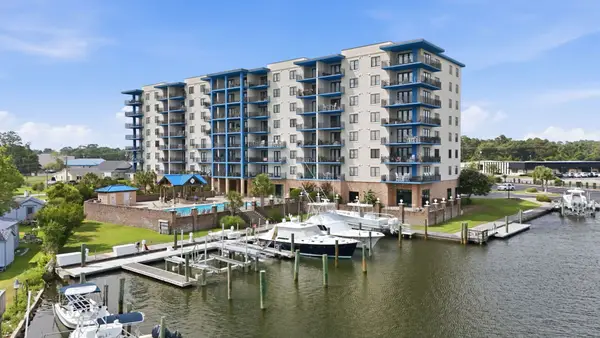 4425 Arendell Street, Morehead City, NC 28557