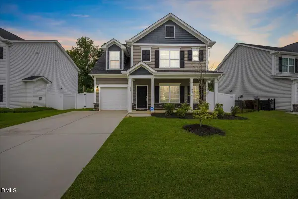 133 Black Oak Court, Clayton, NC 27520