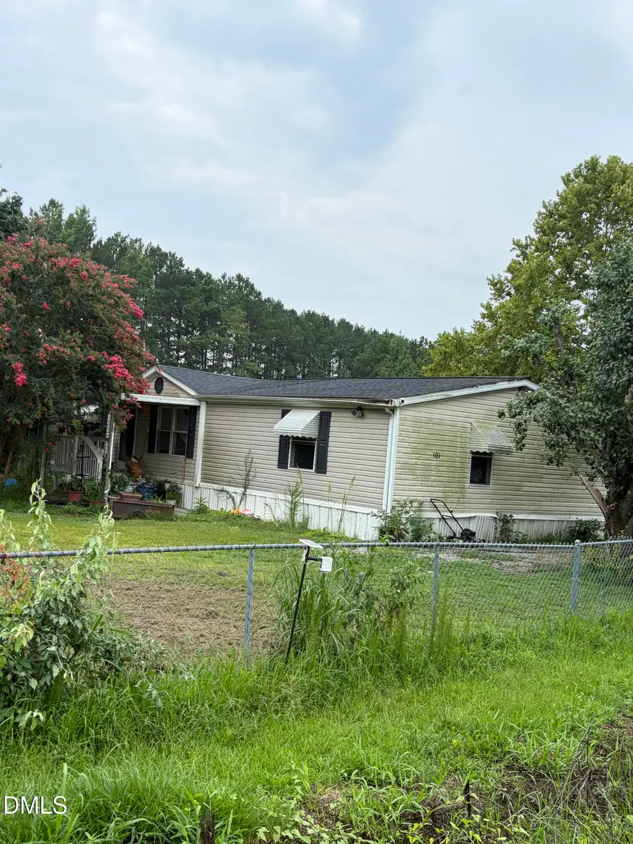 101 Lois Lane, Clayton, NC 27520 - #3