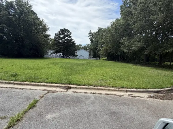 801 2nd Avenue, Selma, NC 27576