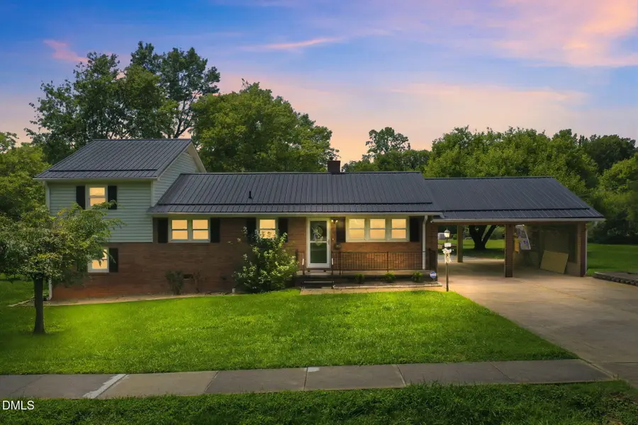 401 N 9th Street, Mebane, NC 27302 - #2