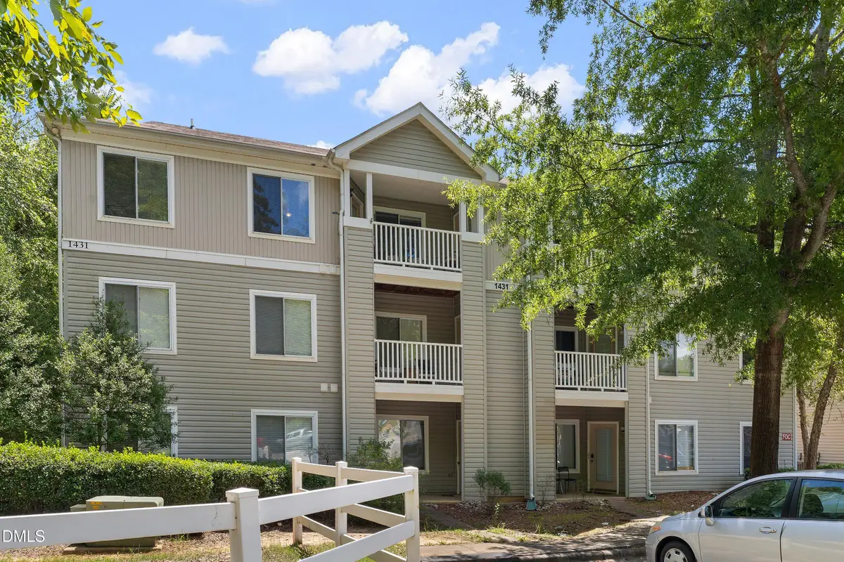 1431 Collegiate Circle, Raleigh, NC 27606 - #1