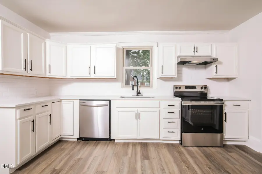 306 Fayetteville Street, Newton Grove, NC 28366 - #2