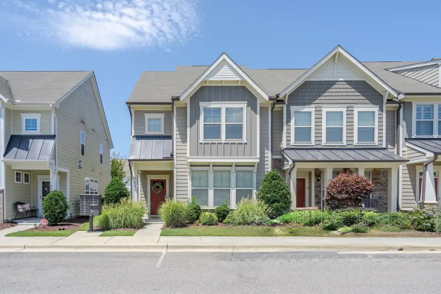 960 Ambergate Station, Apex, NC 27502 - #2