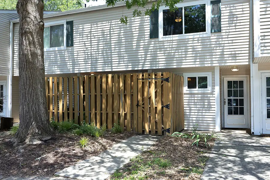 220 Elizabeth Street, Chapel Hill, NC 27514 - #2