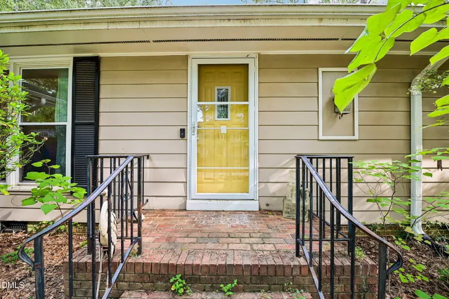 1421 Elberon Place, Raleigh, NC 27609 - #2