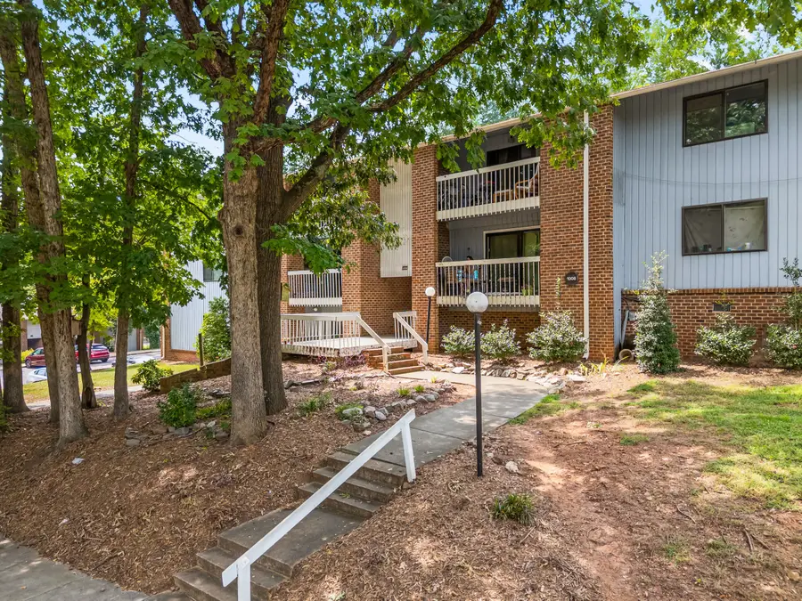 1008 Sandlin Place, Raleigh, NC 27606 - #2