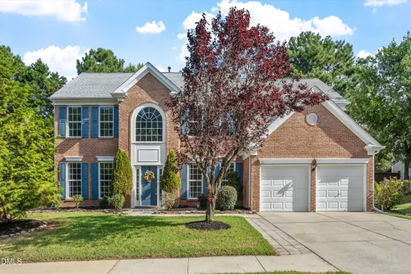 611 Sherwood Forest Place, Cary, NC 27519