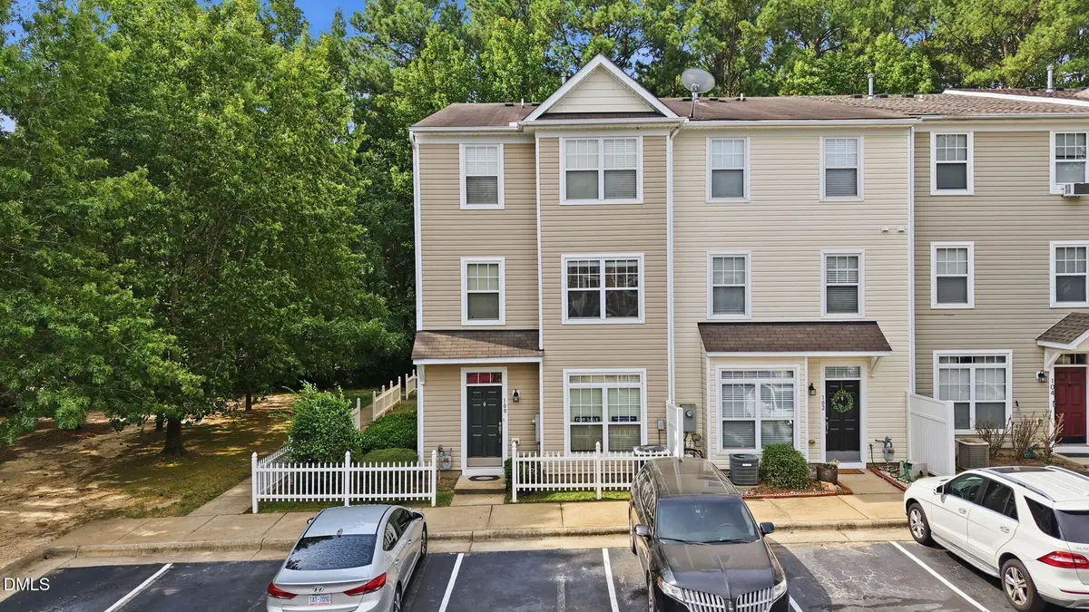 8621 Neuse Club Lane, Raleigh, NC 27616 - #1