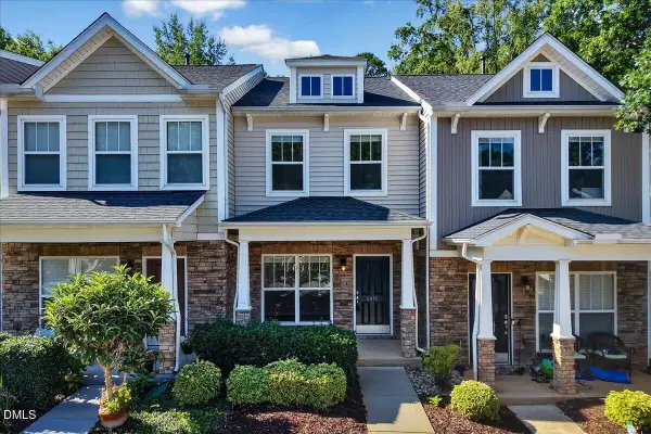 8811 Orchard Grove Way, Raleigh, NC 27612
