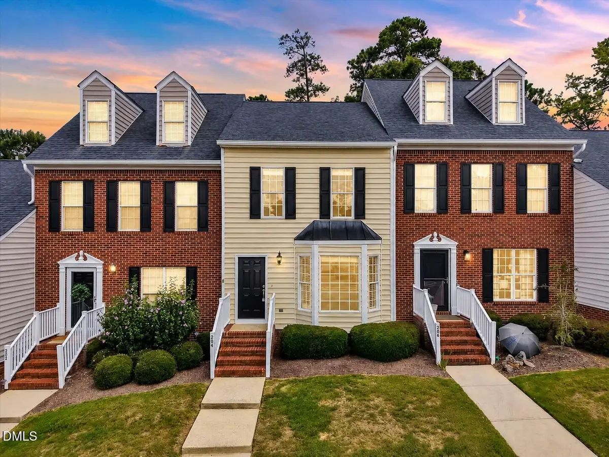 204 Knightsborough Way, Apex, NC 27502 - #1