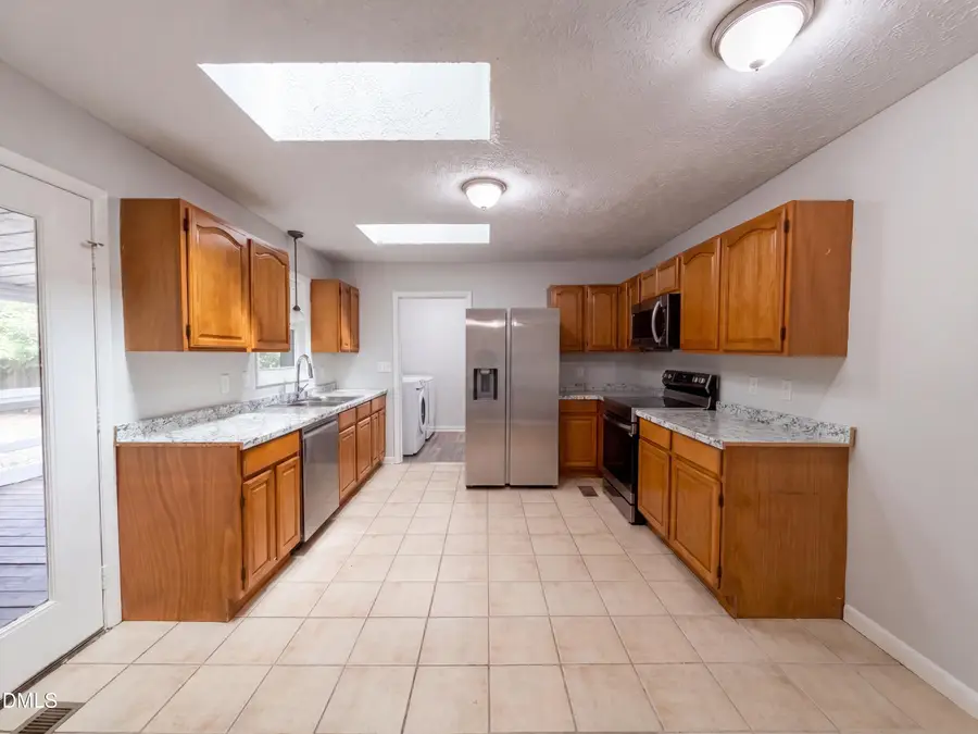 909 Axis Circle, Hope Mills, NC 28348 - #2