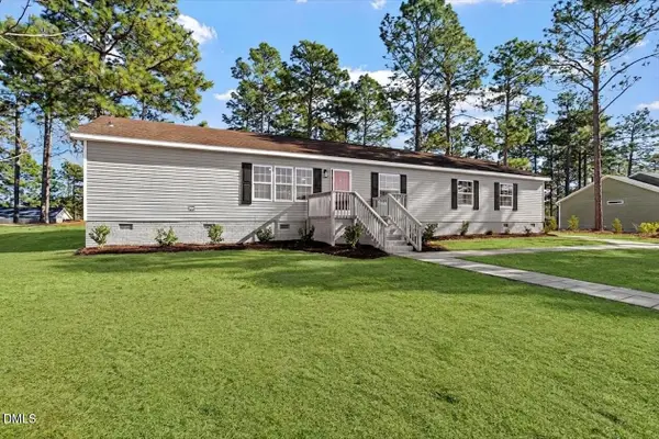 190 Pickett Circle, Vass, NC 28394