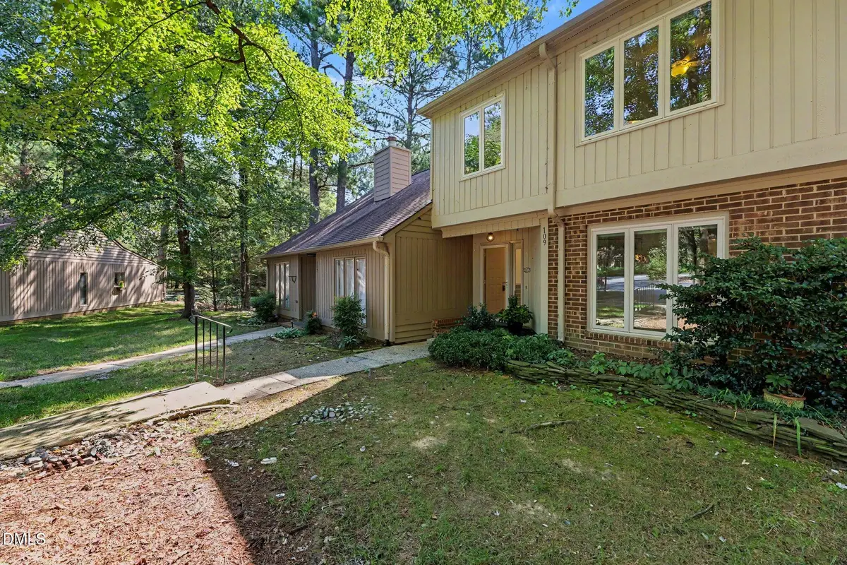 109 Mossbark Lane, Chapel Hill, NC 27514 - #1
