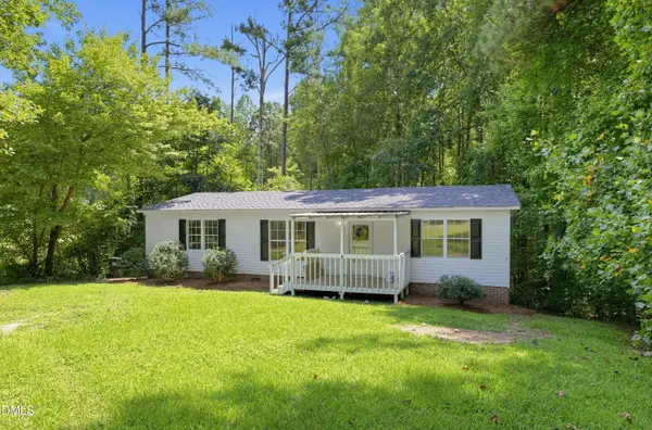 129 Pet Rock Court, Clayton, NC 27520