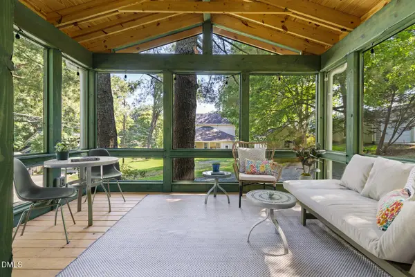 107 N Hillsborough Avenue, Hillsborough, NC 27278
