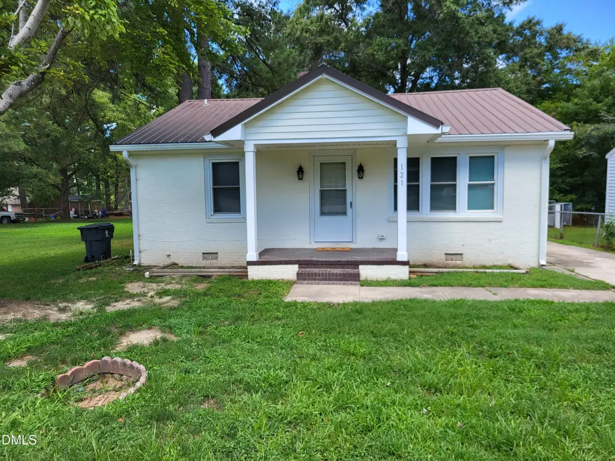 121 N Elizabeth Street, Henderson, NC 27536 - #1
