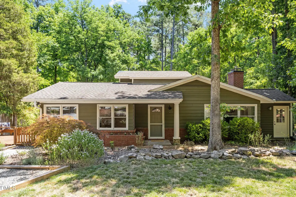 123 Windsor Circle, Chapel Hill, NC 27516 - #1