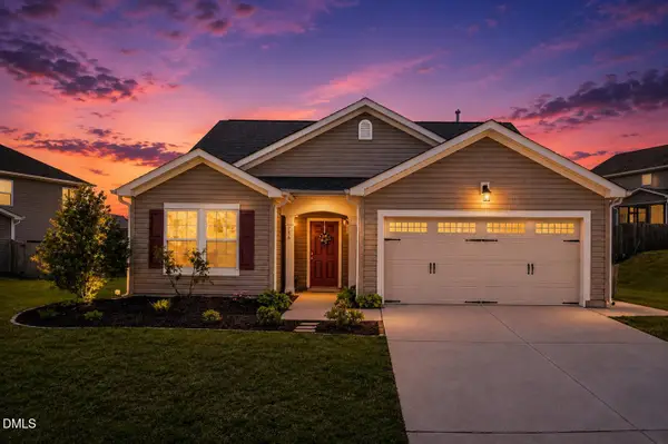 716 Harvest Point Drive, Fuquay Varina, NC 27526