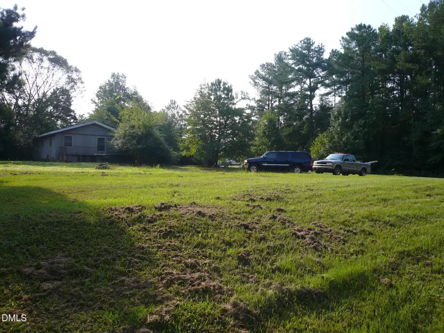 105 E Elm Avenue, Holly Springs, NC 27540 - #2