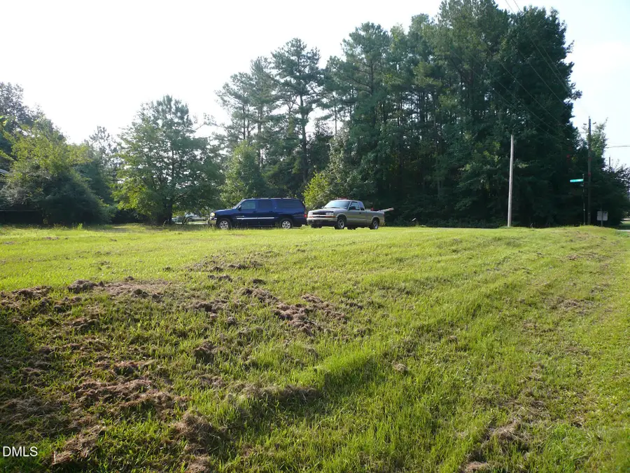 105 E Elm Avenue, Holly Springs, NC 27540 - #3