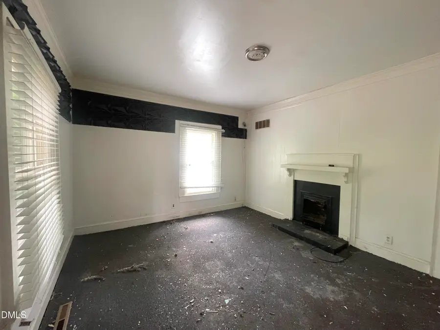 904 Stokes Street, Burlington, NC 27215 - #2