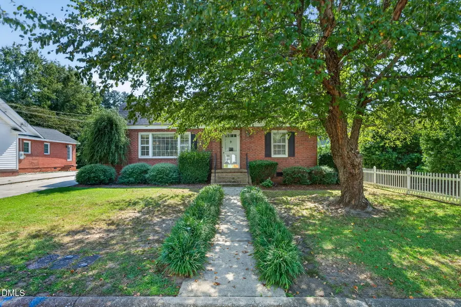 807 W Carr Street, Dunn, NC 28334 - #2