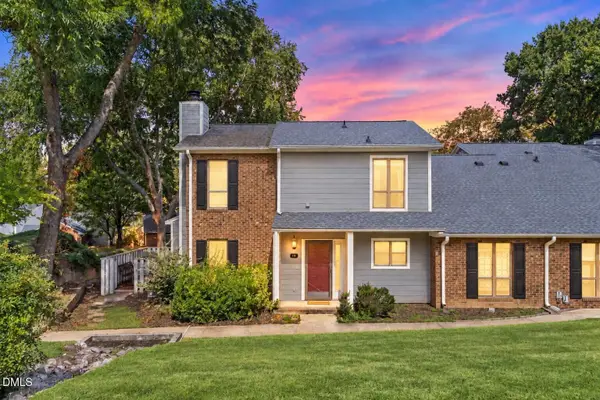 118 Clancy Circle, Cary, NC 27511
