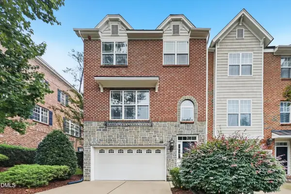 208 Napa Valley Way, Chapel Hill, NC 27516