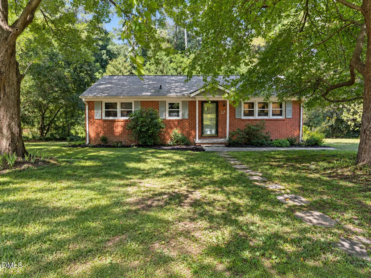 37 S Circle Drive, Chapel Hill, NC 27516 - #1