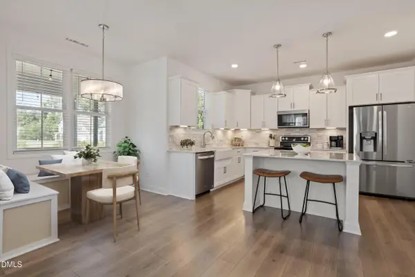 806 Thomas Falls Court, Fuquay Varina, NC 27526