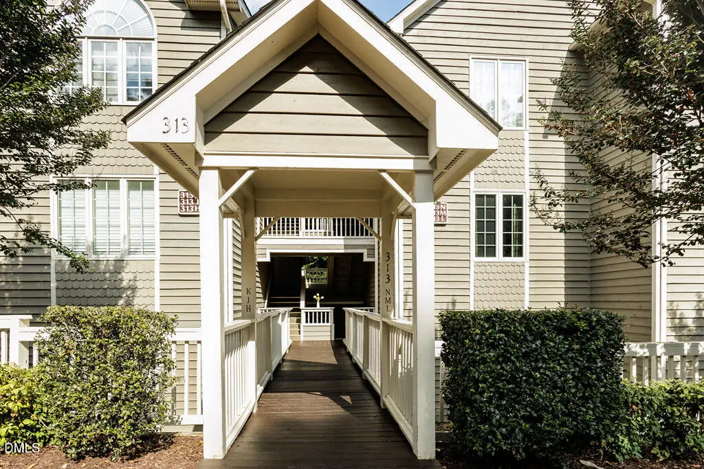 313 Glen Echo N Lane, Cary, NC 27518 - #1