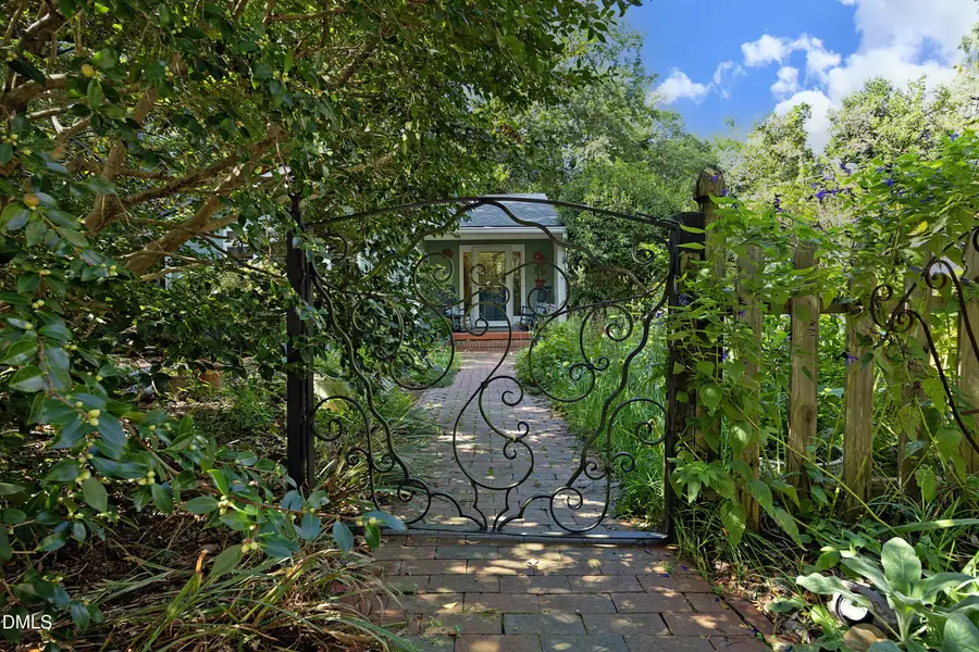 108 Jones Street, Chapel Hill, NC 27514 - #2