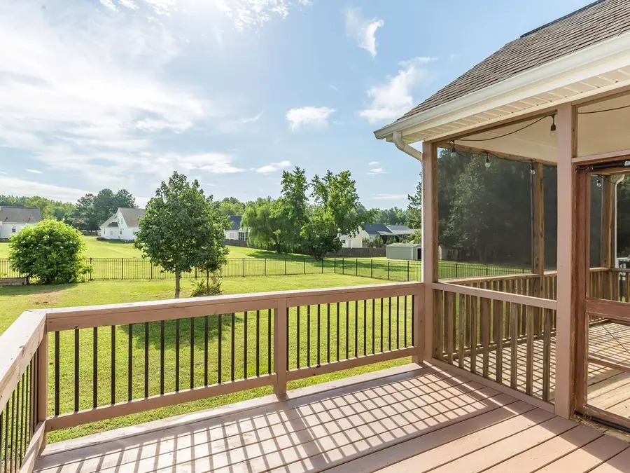 75 Glen Oaks Drive, Youngsville, NC 27596 - #2