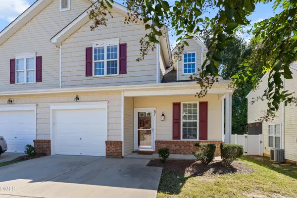 621 Woodson Drive, Clayton, NC 27527