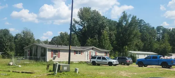 4233 Riverpoint Drive, Fayetteville, NC 28306